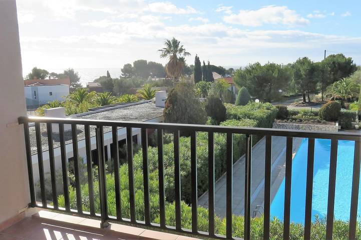 Ferienwohnung für 3 Personen, mit Balkon in Bandol