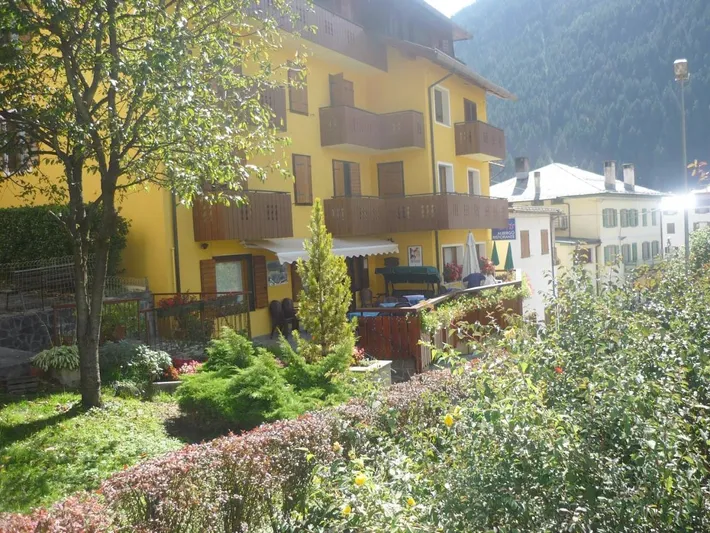 Hôtel pour 3 personnes, avec terrasse - 1