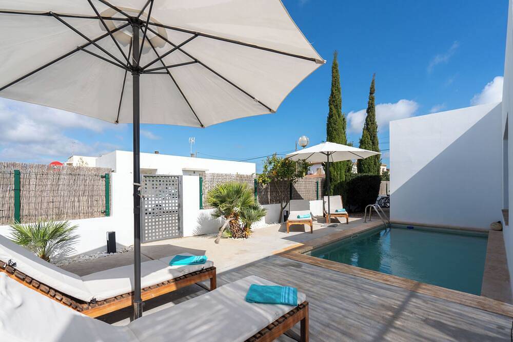 5 Gehminuten vom Cn de Sa Ràpita entfernt, Wlan100Mb, Klimaw/K, Tvsat, Pool, Bbq in Es Trenc, Campos