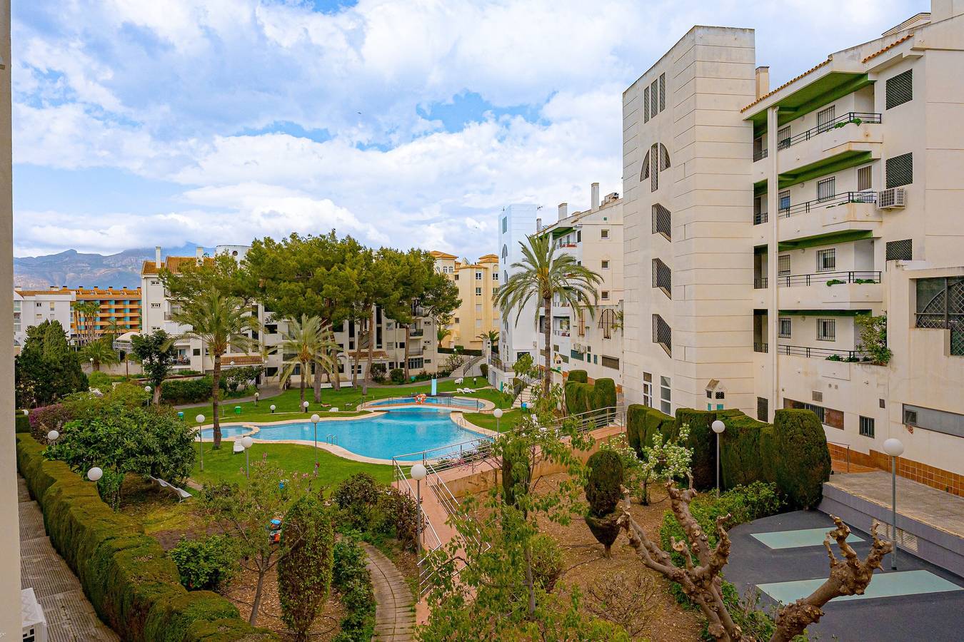 Geheel appartement, Appartement 'Capitolio 1g' met uitzicht op de bergen, Wi-Fi en airconditioning in L'Albir, L'Alfàs del Pi