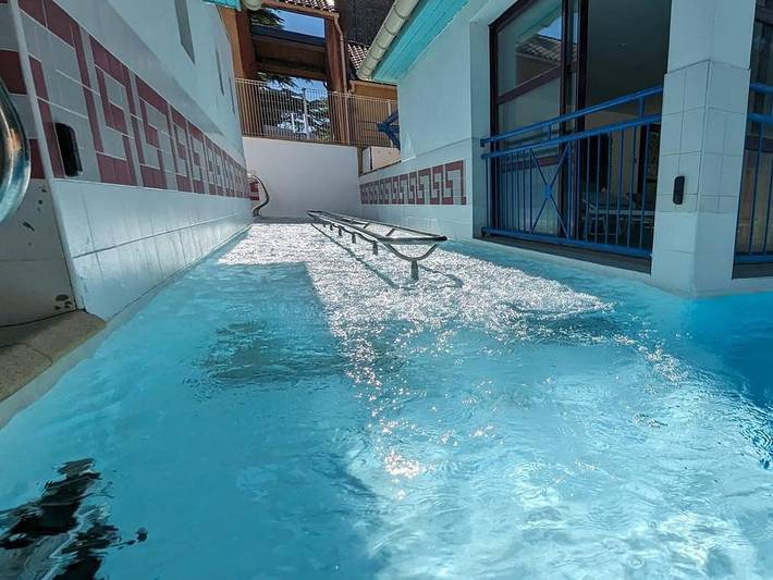Camping para 4 personas, con piscina para niños en Hérault