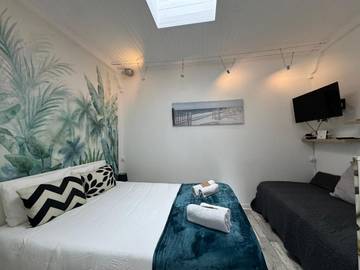 Gîte pour 3 personnes, avec jardin, animaux acceptés dans Plage de l'Amélie