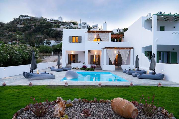 Ferienhaus für 3 Personen, mit Ausblick und Pool sowie Garten, mit Haustier - 1
