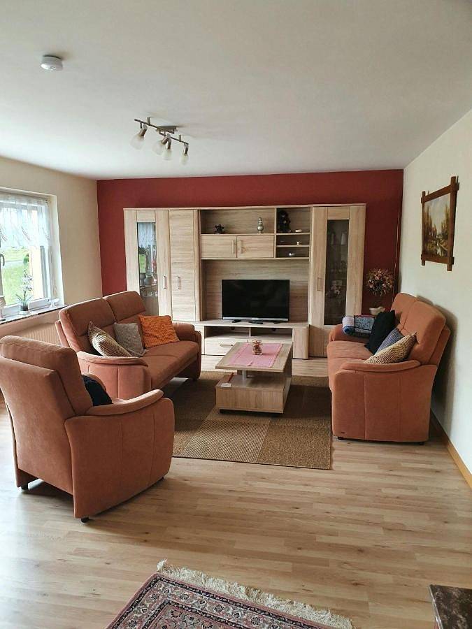 Ferienhaus für 6 Personen, mit Balkon und Garten in Berndorf - 2