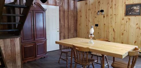 Log Cabin for 5 Guests in Wyoming, USA, Picture 4