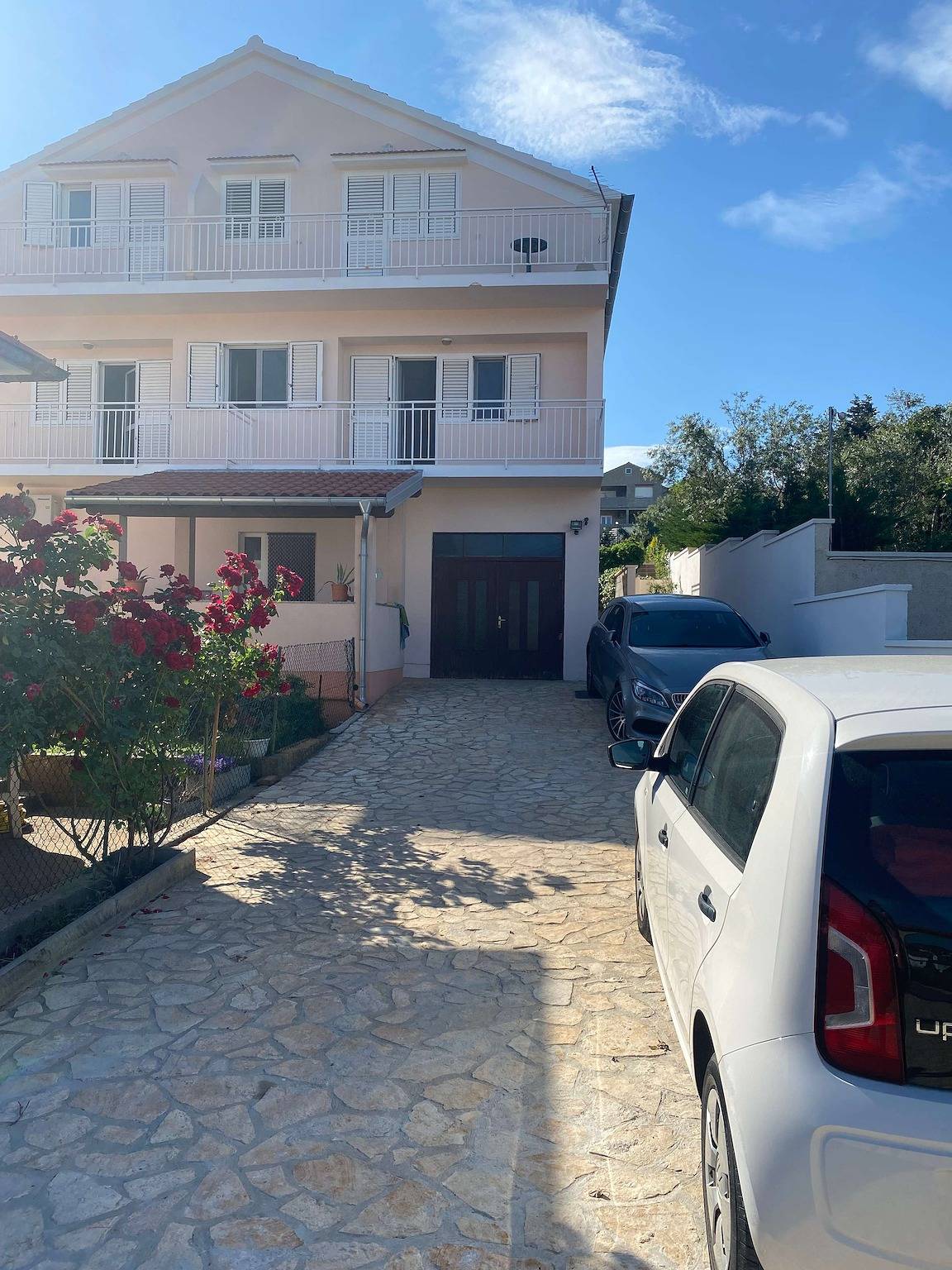 Ganze Wohnung, 2-Zimmer-Ferienwohnung mit Balkon und Meerblick Preko, Ugljan A-23327-b in Poljana, Insel Ugljan