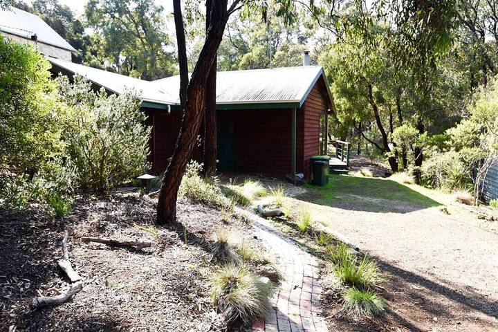 Holiday home for 5 people, with balcony and garden in Great Ocean Road