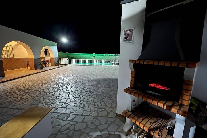 Location de vacances pour 6 personnes, avec jardin et piscine à Tabernas - 2