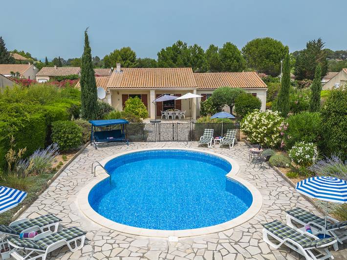 Gîte pour 6 personnes, avec piscine, adapté aux familles à Ginestas - 2