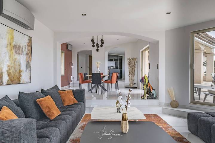 Gîte pour 12 personnes, avec piscine à La Roquette-sur-Siagne - 4