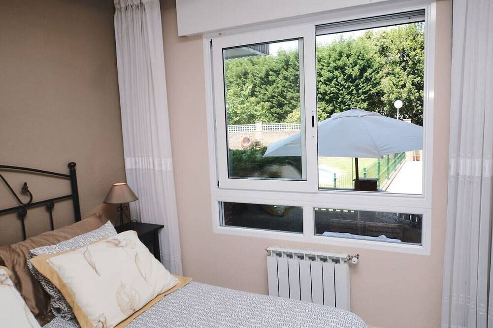 Entire apartment, Apto con terraza y piscina - La Barrosa 5603 in Isla (Cantabria), Arnuero