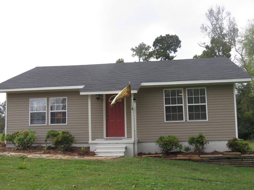 Log Cabin for 6 Guests in Lake Guntersville, Alabama