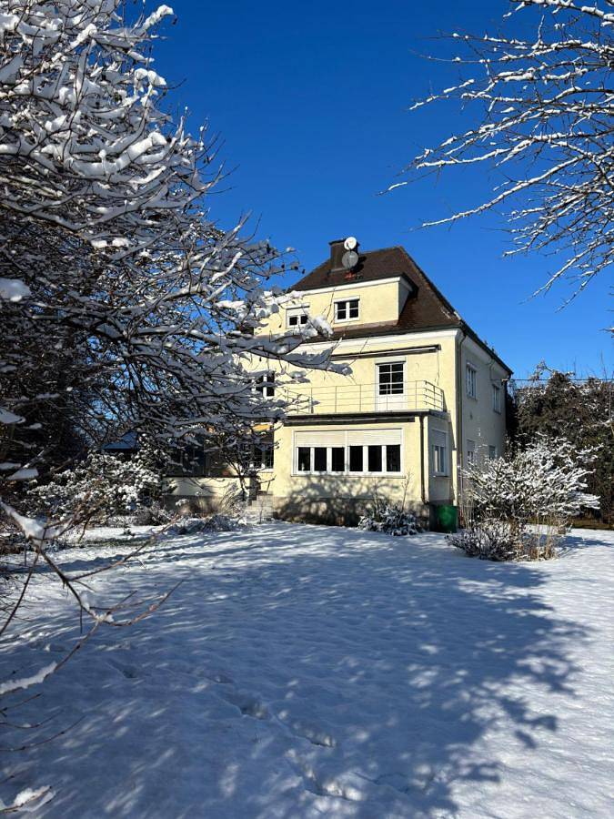 Ferienwohnung für 4 Personen, mit Garten und Terrasse in Laufen