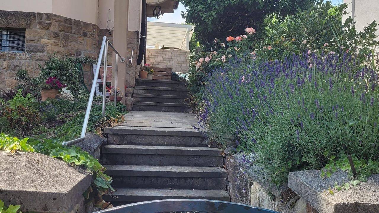 Ganze Ferienwohnung, Ferienwohnung für 2 Personen (50 m²) in Maikammer in Maikammer, Südliche Weinstraße