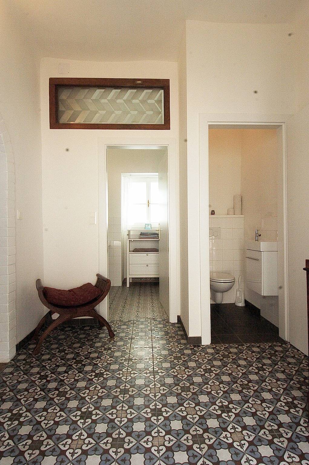 Ganze Wohnung, Ferienwohnung 'Bioweingut Hauerhof 99 - 4' mit Gemeinschaftsgarten, Wlan und Klimaanlage in Klosterneuburg, Wien-Umgebung
