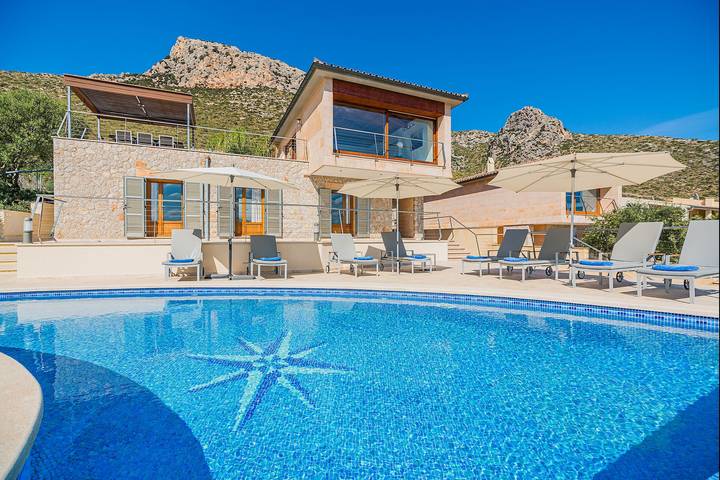 Villa Bonavista By SunVillas Mallorca in Port de Pollença, Pollença