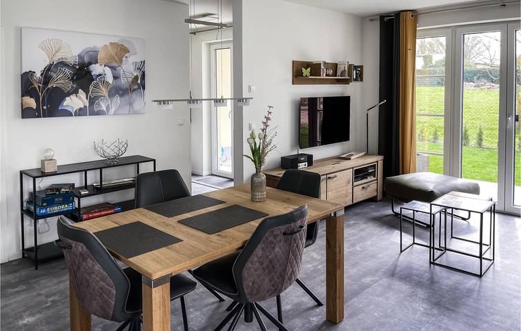 Ganze Ferienwohnung, Appartement am Strand mit TV, Geschirrspüler, Parkplatz & WiFi in Gollwitz, Nordwestmecklenburg (Wismar und Umgebung)