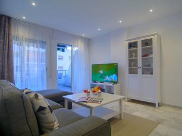 Vacation Apartment for 6 Guests in Playa San Francisco, Fuengirola, Picture 1