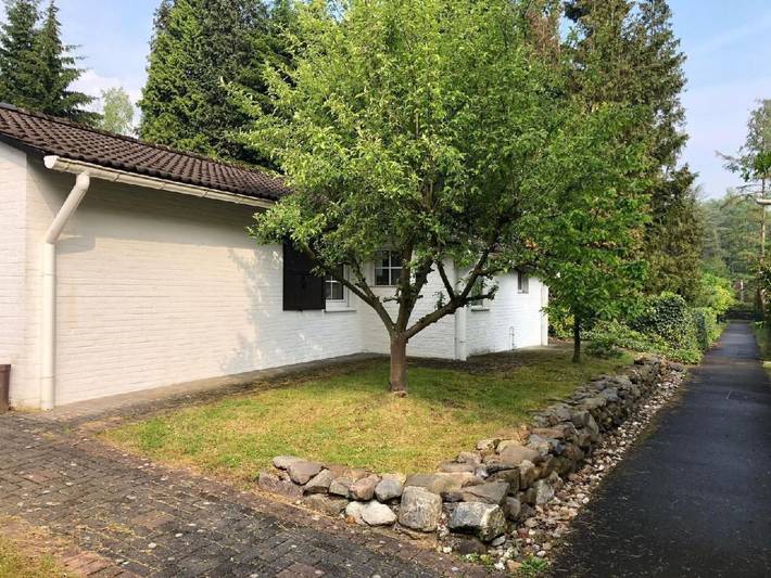 Ferienhaus für 6 Personen, mit Terrasse und Garten