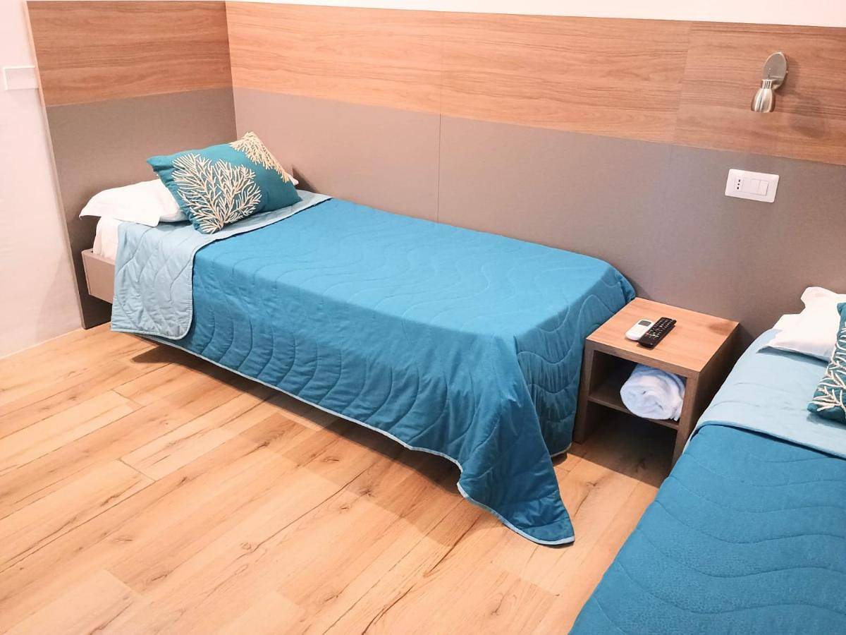 Triple Room with Private Bathroom in Pittulongu, Olbia