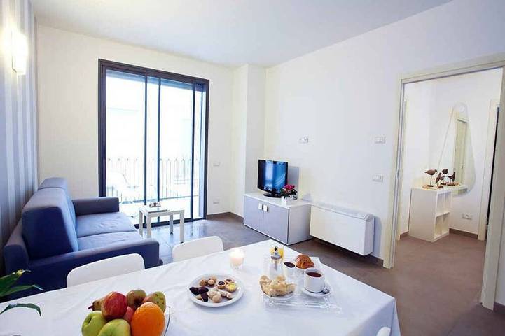 Appartement entier, Appartement de vacances avec climatisation et piscine in Loano, Riviera di Ponente