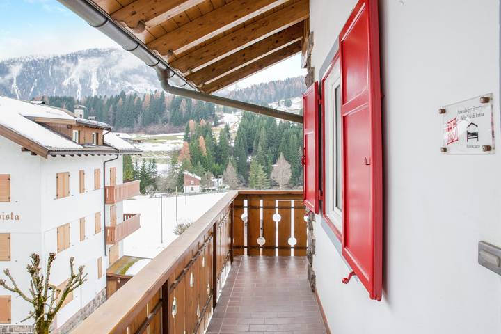 Gîte pour 7 personnes, avec balcon et jardin, animaux acceptés à Moena - 4