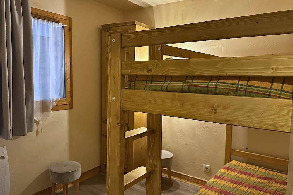 Apartamento entero, Valmorel, aldea La Forêt, apartamento de 3 habitaciones con balcón que ofrece una magnífica vista de la ... in Valmorel, Les Avanchers-Valmorel