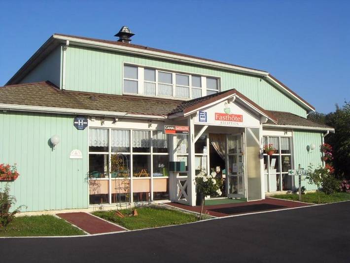 Hôtel pour 2 personnes, avec jardin à Lesquin - 2