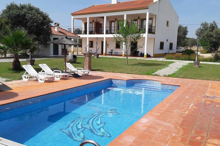 Appartement de vacances pour 10 personnes, avec piscine ainsi que jardin et balcon - 1