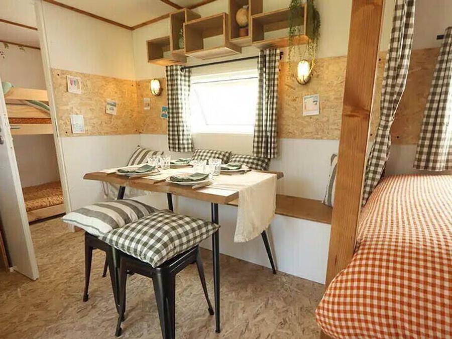 Camping Albufeira - Tiny House 4 personen - Tiny House | 2 slaapkamers | 4 pers | Verhoogd terras | 1 badkamer | Airconditioning in Albufeira, Faro District