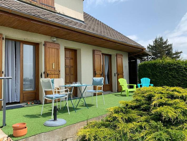 Gîte pour 2 personnes, avec jardin et vue, animaux acceptés à Saint-Sauveur-de-Peyre
