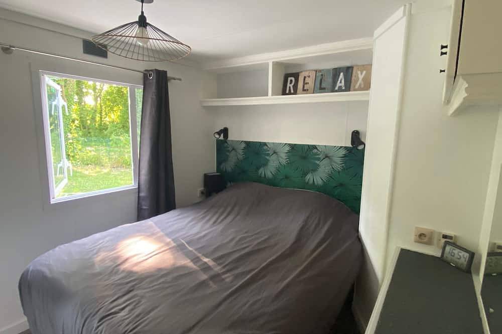 Nouveau Mobil home bord de rivière ,pêche à la truite 1h30 de Paris . in Pont-sur-Vanne, Yonne