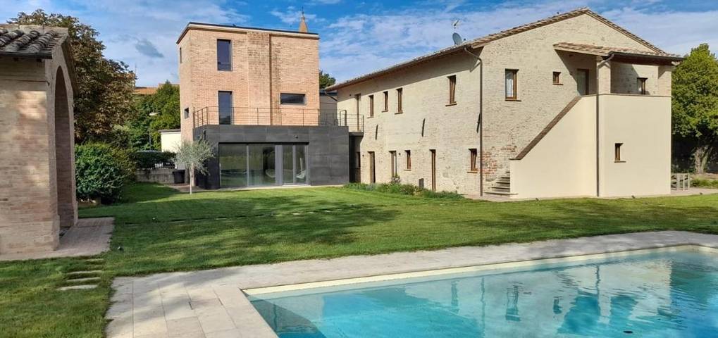 Hotel per 2 persone, con panorama e terrazza nonché piscina e giardino - 1