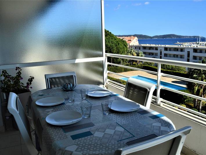 Gîte pour 4 personnes, avec piscine dans Office De Tourisme Cavalaire - 4
