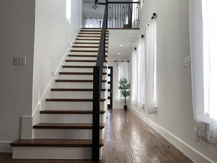 Vacation house for 20 people, with terrace and yard in Dallas