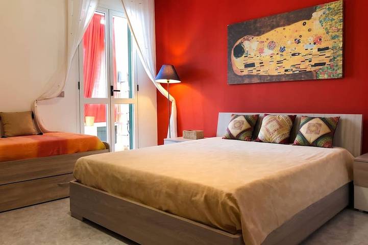 Apartamento entero, Homerez - Apt en Baia Verde, balcón in Kudetà Baia Verde Lido, Baia Verde