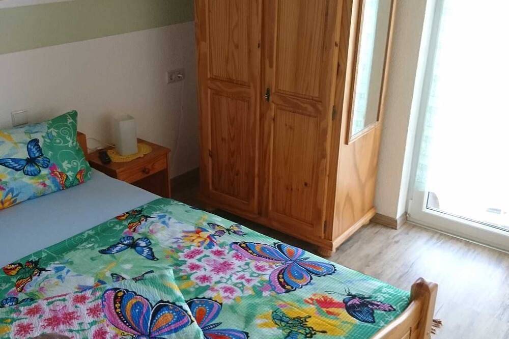 Entire apartment, Vacation apartment no. 2. with 25sqm, 1 bedroom, max. 4 persons - Holiday apartment in Europa-Park, Rust