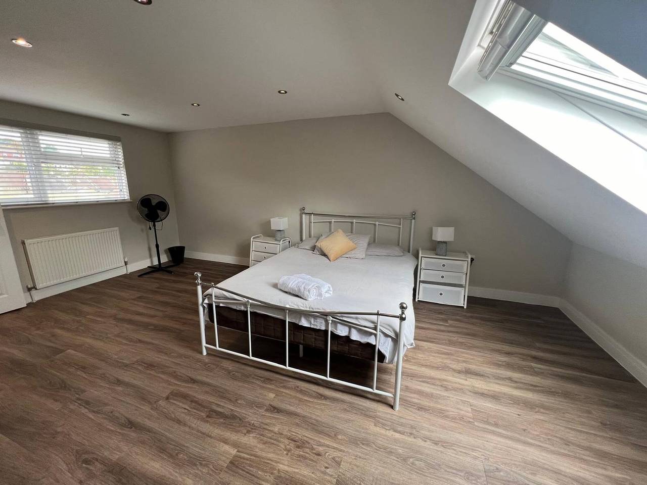 Apartamento entero, El gran y espacioso apartamento de dos habitaciones in Municipio de Croydon (Londres), Londres