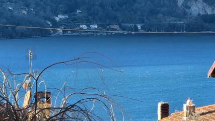 Gîte pour 4 personnes, avec vue sur le lac ainsi que vue et jardin à Lierna