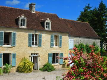 Gîte pour 9 personnes, avec jardin dans Ri (Orne)