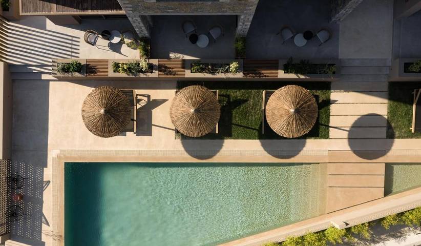 Hôtel pour 3 personnes, avec vue et jardin ainsi que bassin pour enfant et piscine