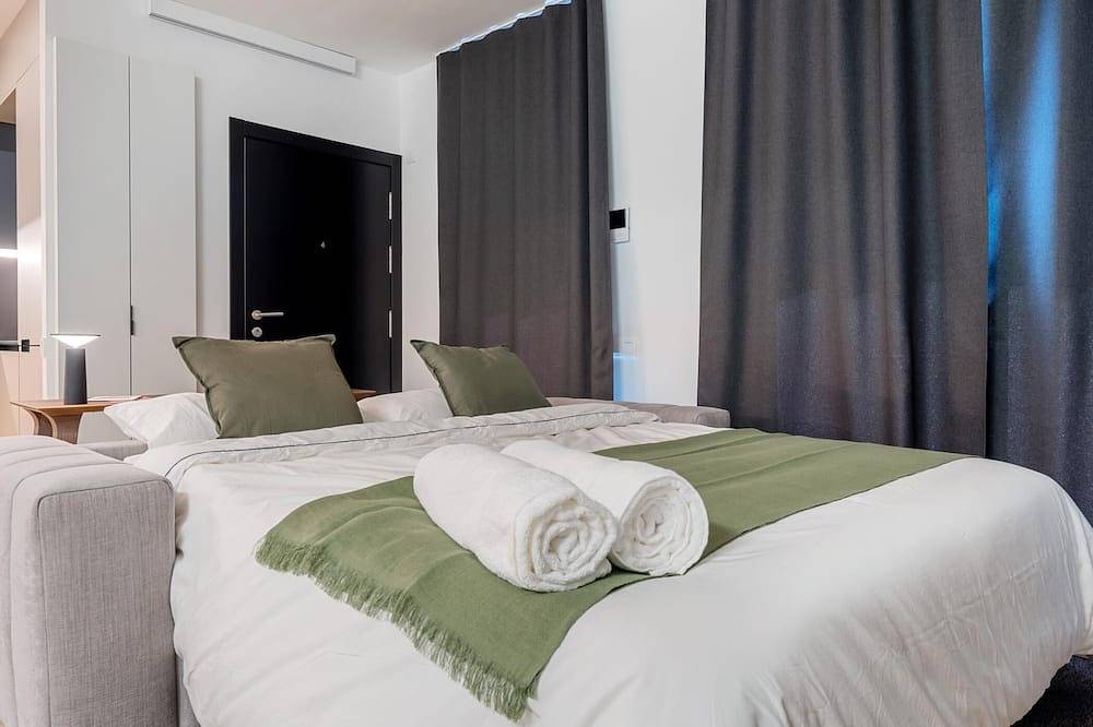 Apartamento entero, Ideal larga estancia: céntrico, parking y piscina in Sant Pol de Mar, Costa del Maresme