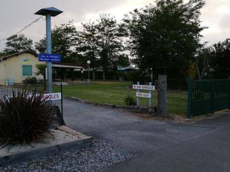 Location de vacances pour 5 personnes, avec piscine ainsi que vue et jardin dans Plage de La Hume - 2