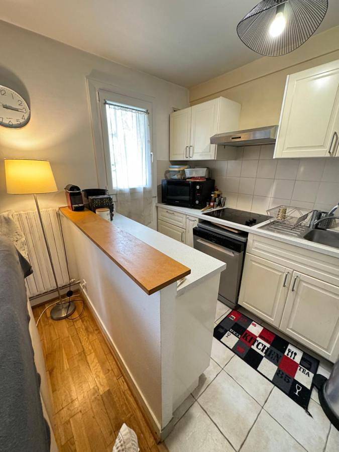Appartement entier, Two-Bedroom Apartment in Viroflay, Yvelines