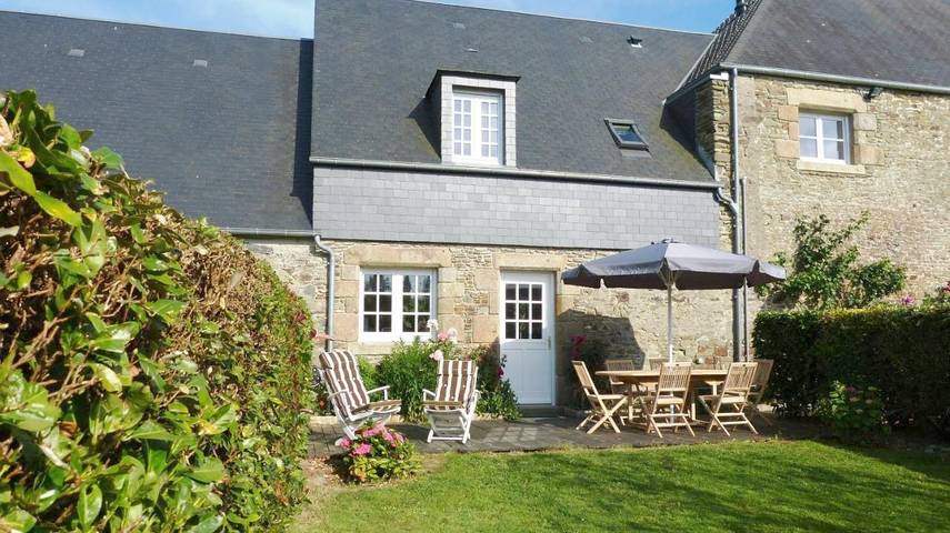 Location de vacances pour 4 personnes, avec vue sur le lac et jardin à Genêts - 3