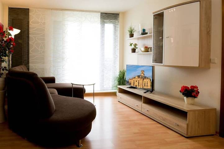 Ganze Wohnung, Balkon in Südlage mit Fernblick in Saarbrücken, Saargau