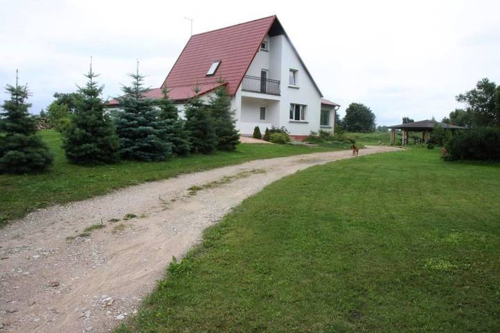 Kemping dla 4 osób, z Taras i Jacuzzi oraz Ogród i Sauna w Łotwa