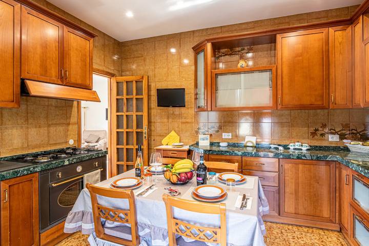 Ganze Wohnung, Bright Apartment Private Parking Naples in Neapel, Neapel Provinz
