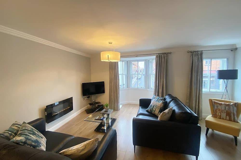 Entire apartment, Luxury, modern town centre, 2 beds, free parking for one vehicle in Stratford upon Avon, Warwickshire