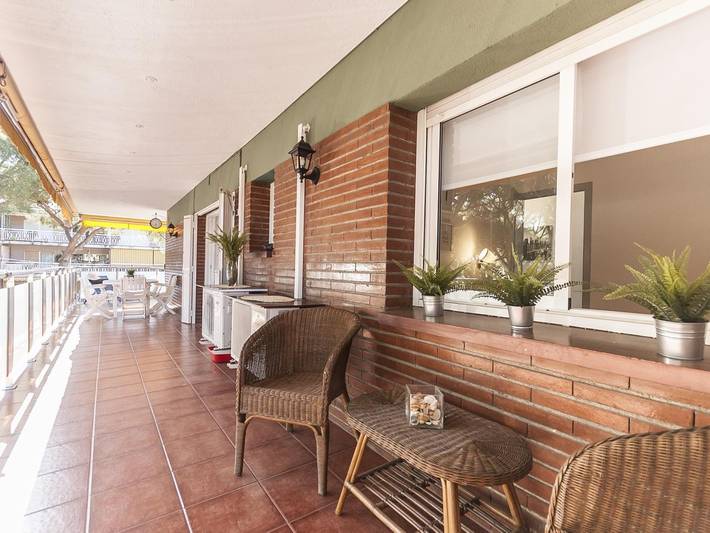 Appartamento intero, Appartamento vacanze per 5 persone con giardino in Castelldefels, Baix Llobregat
